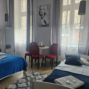 Hostel Deja Vu, Warszawa